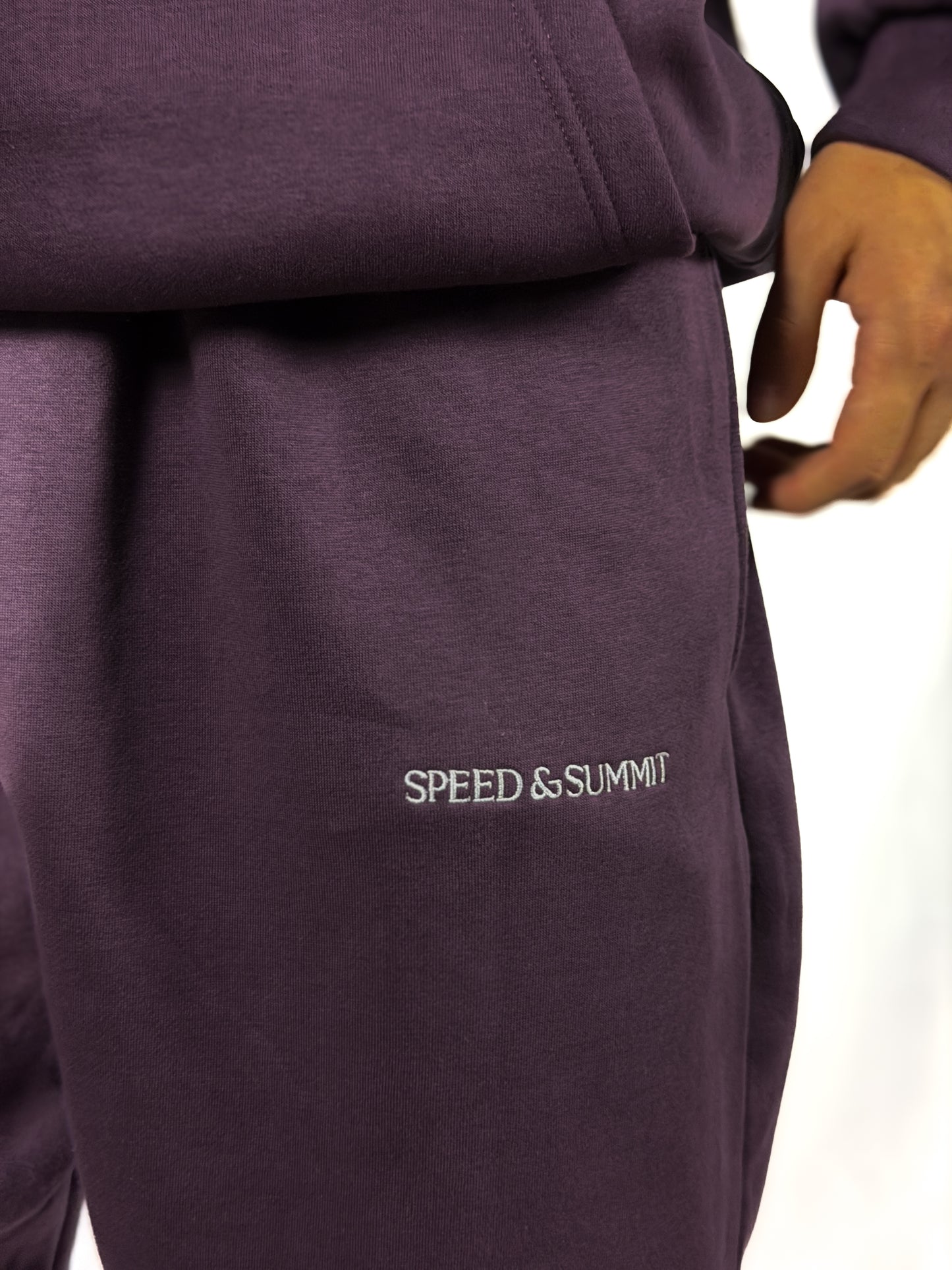 Summit Essential Trackpant